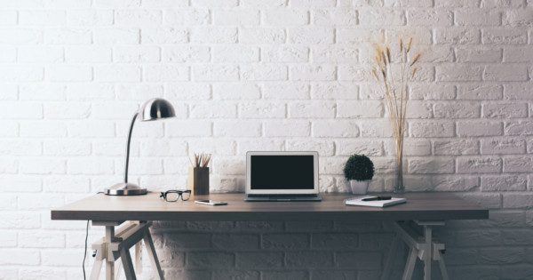 Pracujete z domu? Vytvorte si praktický a pohodlný kútik.